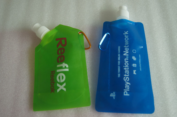 Túi linh hoạt màu xanh xanh cho chất lỏng / Túi nhựa cho chất lỏng có in logo
