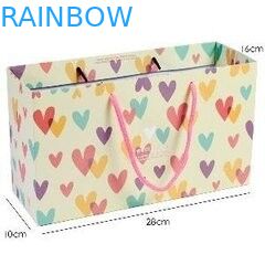 In tay cầm bằng giấy kraft Túi giấy tùy chỉnh Cô gái đáng yêu Túi mua sắm với trái tim