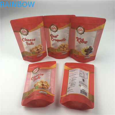 Thùng đóng gói thức ăn cho thú cưng với bánh mì thú cưng đứng