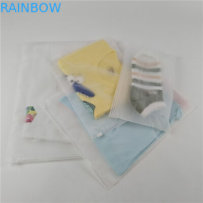 Nhà máy bán buôn nhựa trong suốt áo sơ mi quần áo bao bì túi với kéo kéo và móc