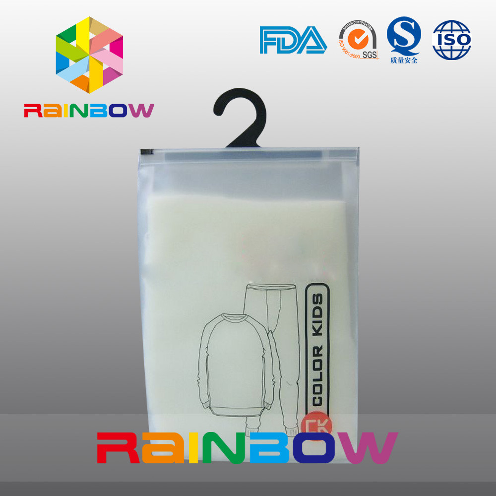 Túi nhựa PVC mờ Bao bì Túi treo với Ziplock cho vải trẻ em