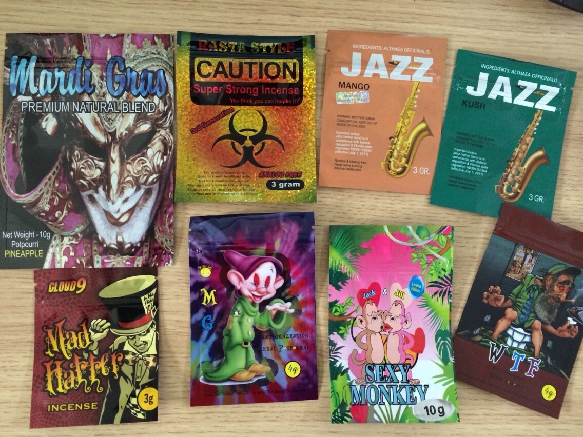 Ba mặt bằng nhiệt bọc kín lá nhôm hương thảo mộc có khóa kéo