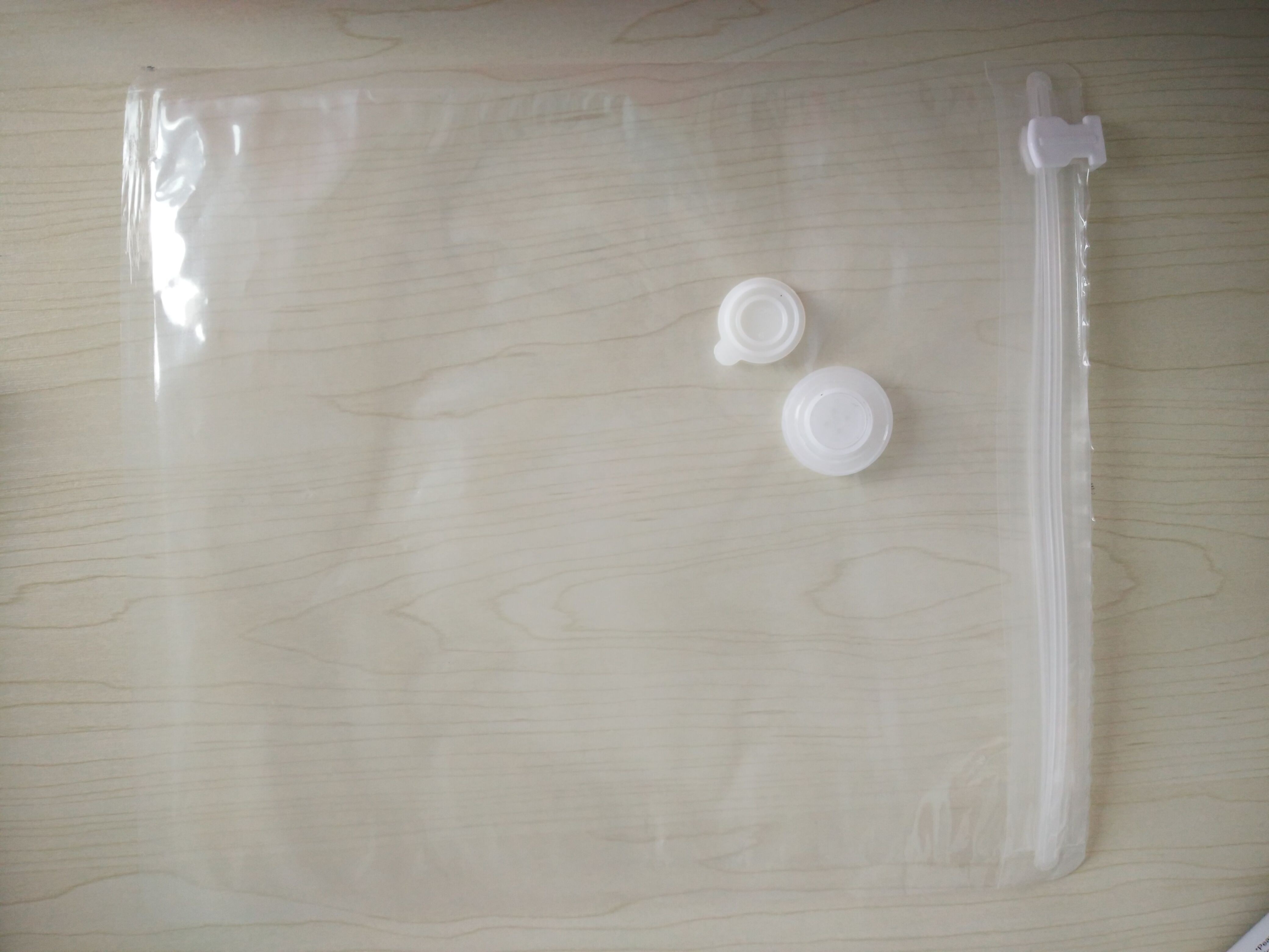 Các túi niêm phong nước hút bụi kết hợp với van không khí cho rau và trái cây