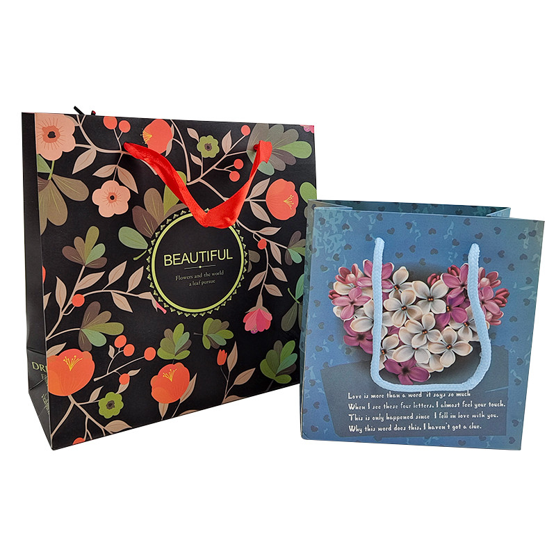 In logo tùy chỉnh Bao bì giấy kraft tái sử dụng với tay cầm Bao bì giấy kraft túi quà