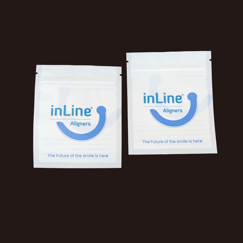 Matte Black Small Reusable Ziplock Packaging Bags For Clear Invisible Aligners Bag Thẻ giặt răng giả Thẻ giặt răng