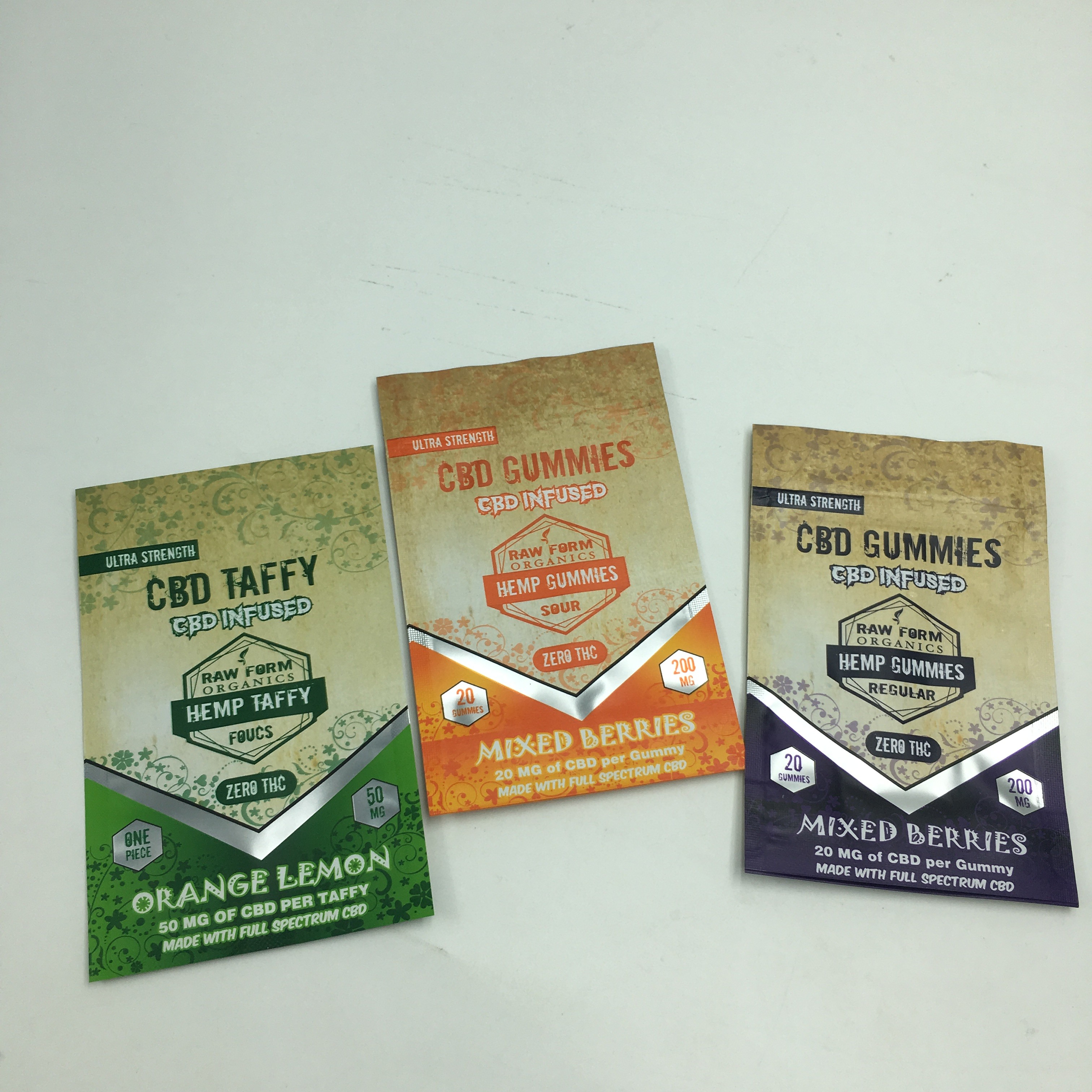 In tùy chỉnh 1g 3,5g tái chế dây kéo chống mùi hôi gấu CBD nhỏ đứng lên túi cỏ mylar 3,5g có thể ăn được