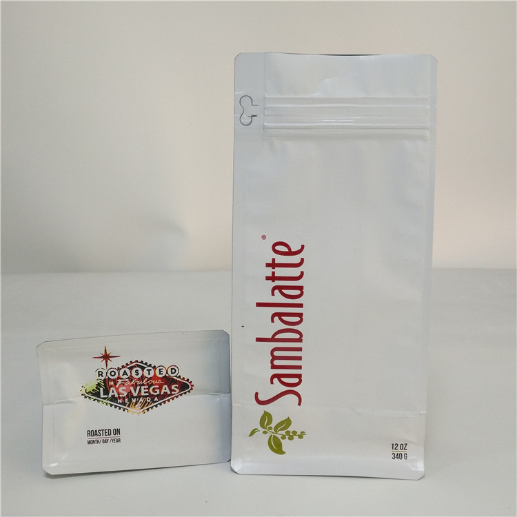 Van khử mùi dưới đáy Túi Gusset Dây kéo 110 Microns Matte CMYK MOPP