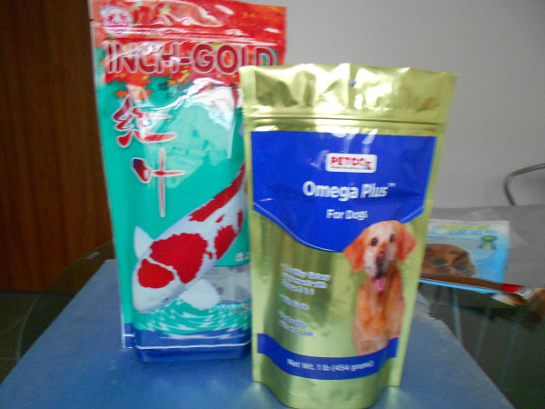 Bẫy ống đồng in 130 túi đứng lên cho thức ăn vật nuôi