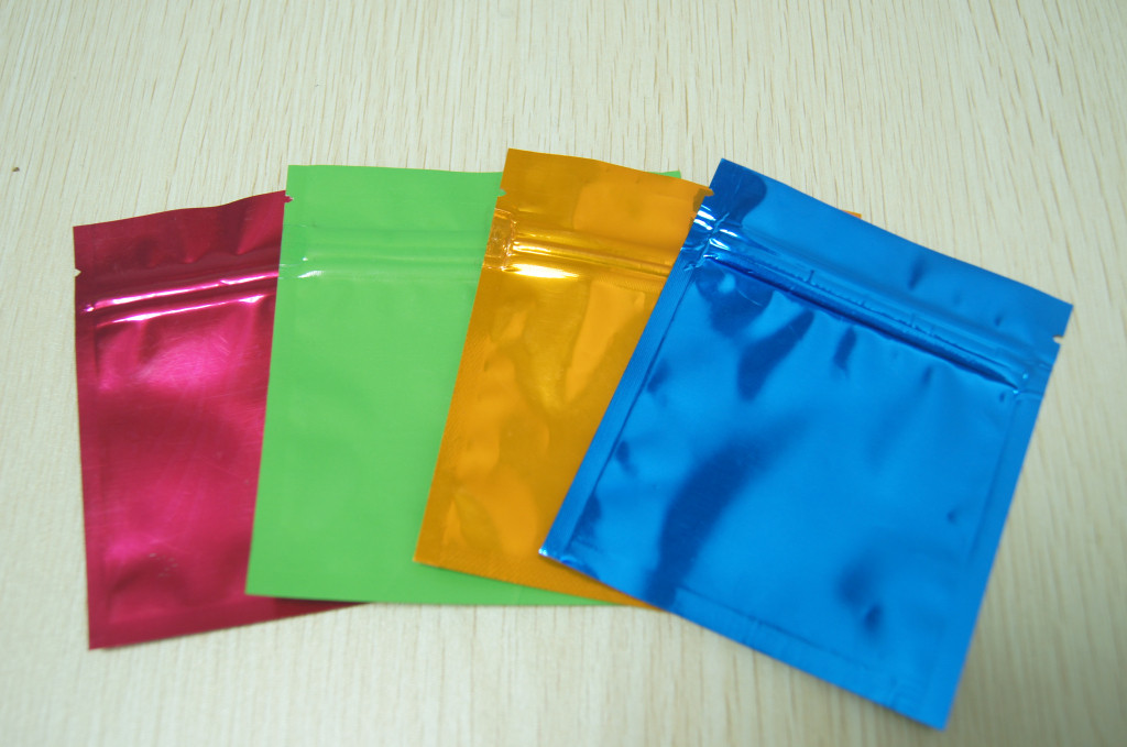 Túi nhôm nhỏ đầy màu sắc bóng loáng Ba mặt Mylar phẳng với Ziplock